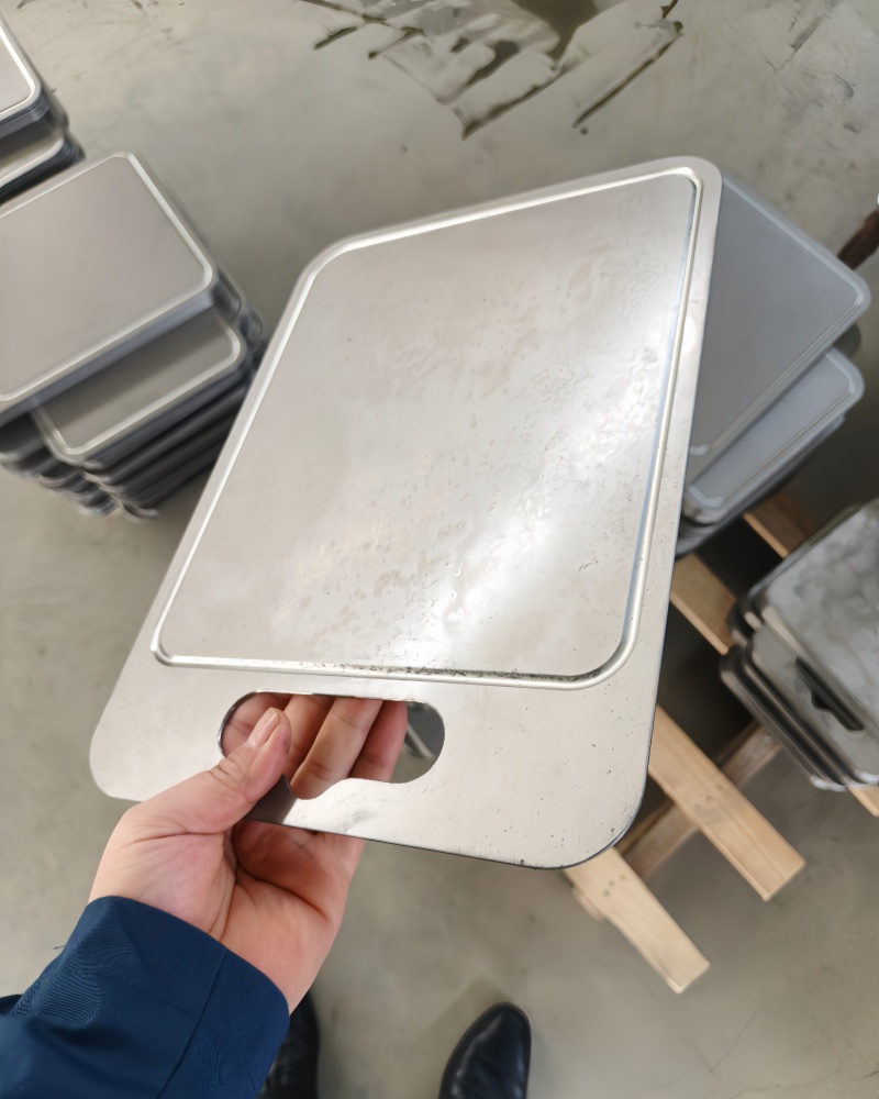 New opportunity for pure titanium cutting board to go global: Successfully deal with California No. 65, doubling the product premium directly
